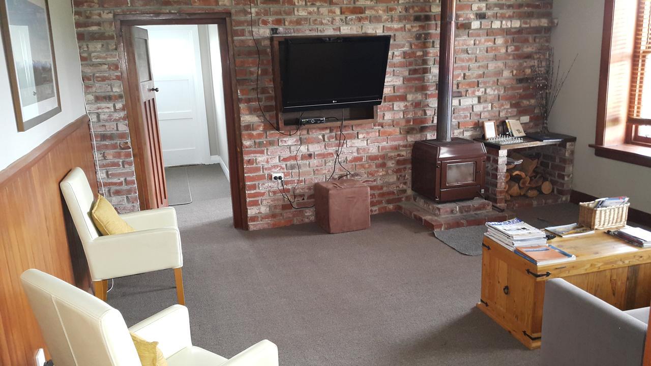 Waipiata Country Hotel エクステリア 写真