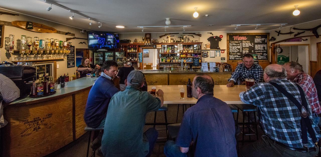 Waipiata Country Hotel エクステリア 写真