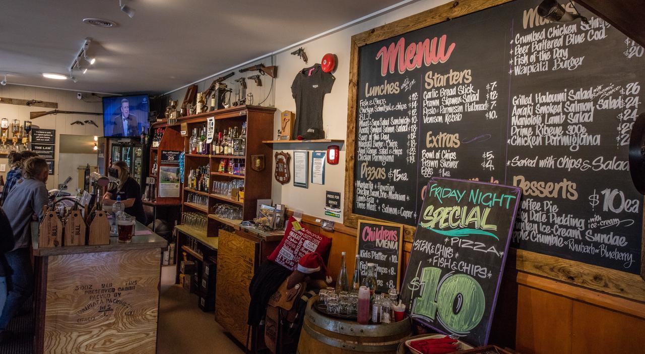 Waipiata Country Hotel エクステリア 写真